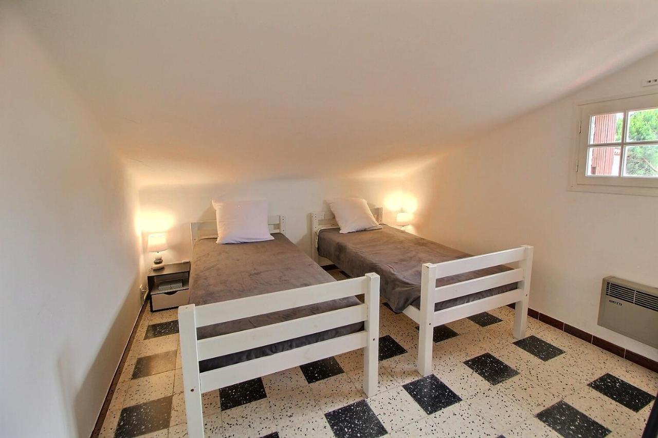 Meuble Trois Etoiles Au Premier Etage D'Une Maison Typique Saint-Cyprien  Exterior photo