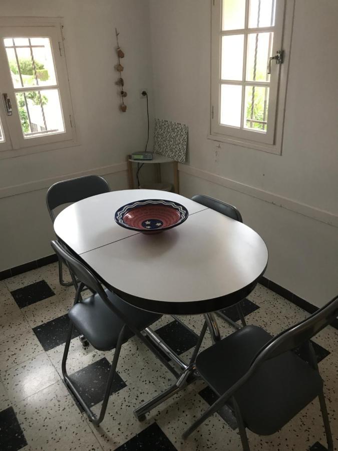 Meuble Trois Etoiles Au Premier Etage D'Une Maison Typique Saint-Cyprien  Exterior photo