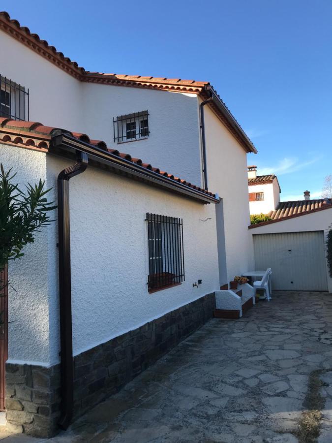 Meuble Trois Etoiles Au Premier Etage D'Une Maison Typique Saint-Cyprien  Exterior photo